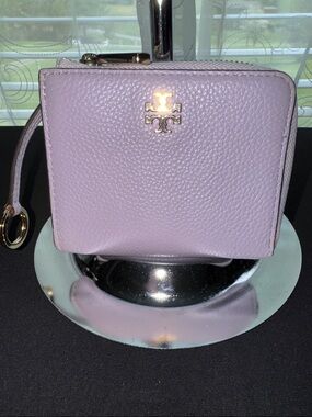 Tory Burch Pebbled Leather Compact Wallet -  in Lilac with Gold Hardware